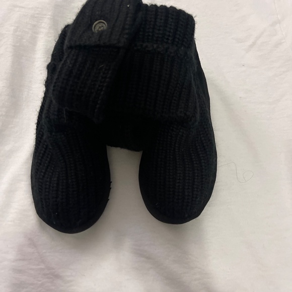 Ugggi - Picture 3 of 4